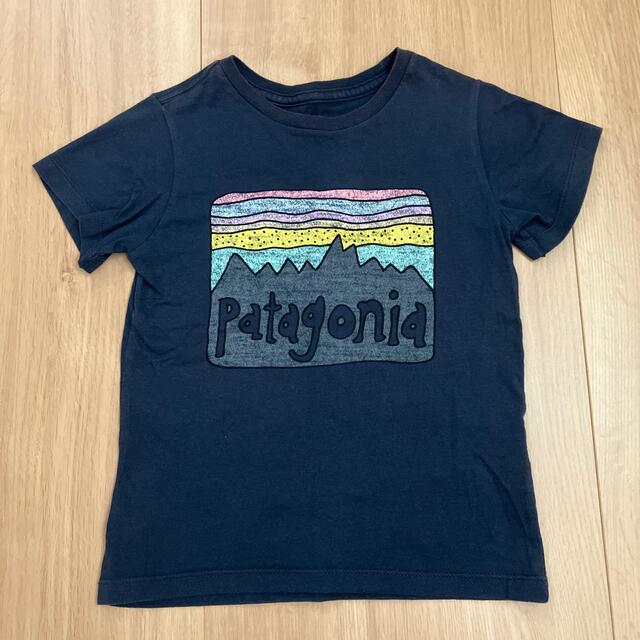 patagonia(パタゴニア)のパタゴニア・4TサイズTシャツ キッズ/ベビー/マタニティのキッズ服男の子用(90cm~)(Tシャツ/カットソー)の商品写真