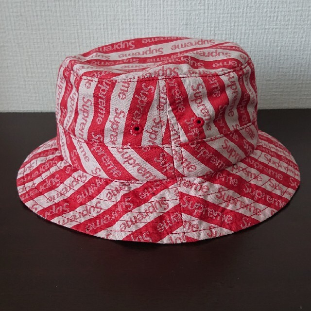 Supreme(シュプリーム)のJacquard Logo Crusher Bucket Hat メンズの帽子(ハット)の商品写真