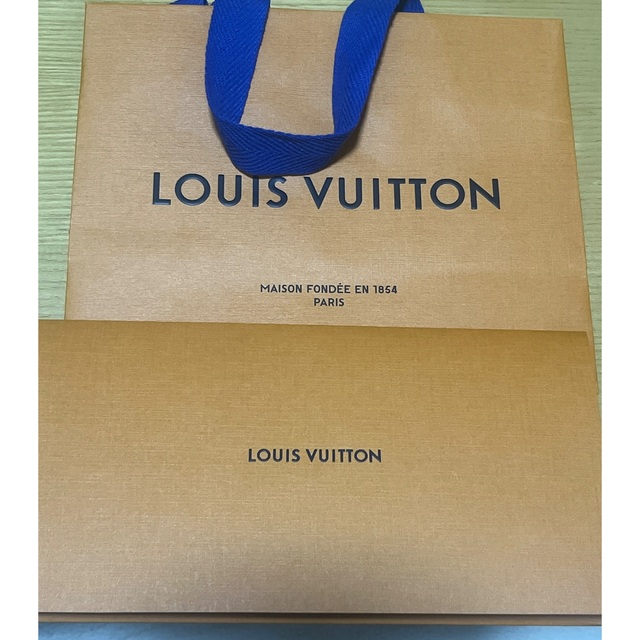 LOUIS VUITTON(ルイヴィトン)のルイヴィトン　ルイヴィトン　LV カプシーヌXS 財布　ミニ財布 レディースのファッション小物(財布)の商品写真