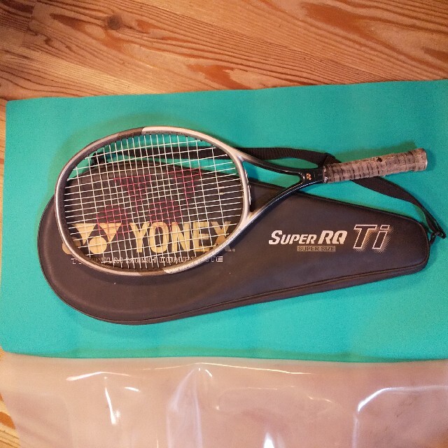 YONEX(ヨネックス)のYONEX  チタン製 硬式テニスラケット  SUPER RQ Ti  l スポーツ/アウトドアのテニス(ラケット)の商品写真