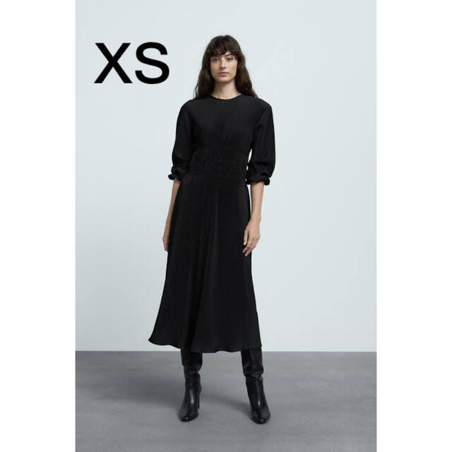 レディースZARA プリーツ　シャーリング　ロング　ワンピース　XS 黒