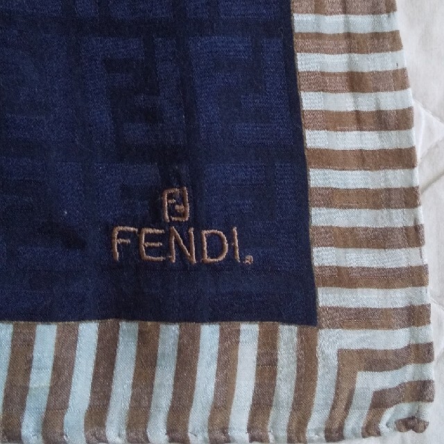 FENDI(フェンディ)のFENDI ハンカチ レディースのファッション小物(ハンカチ)の商品写真