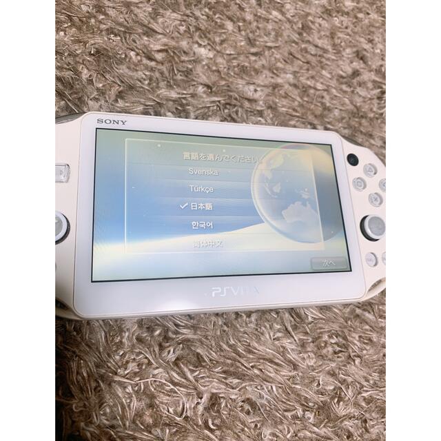 PlayStation Vita(プレイステーションヴィータ)の専用PlayStation Vita Wi-Fiモデル PCH-2000 エンタメ/ホビーのゲームソフト/ゲーム機本体(携帯用ゲーム機本体)の商品写真