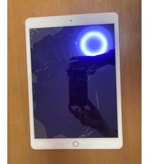 【新品・送料無料】iPad 7 128GB Wi-Fi ゴールド　第7世代　本体