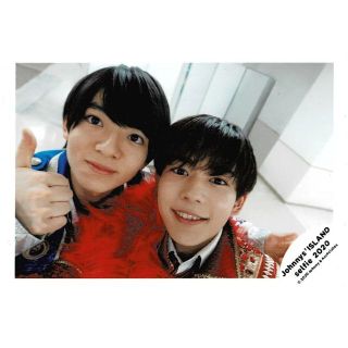 ジャニーズ(Johnny's)のなにわ男子 長尾謙杜＆西村拓哉 セルフィー 2020 公式写真 e-099(アイドルグッズ)