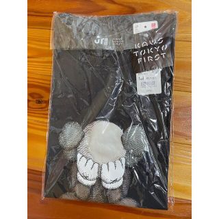 ユニクロ(UNIQLO)のいち様専用　KAWS ユニクロ Tシャツ　160(Tシャツ/カットソー)