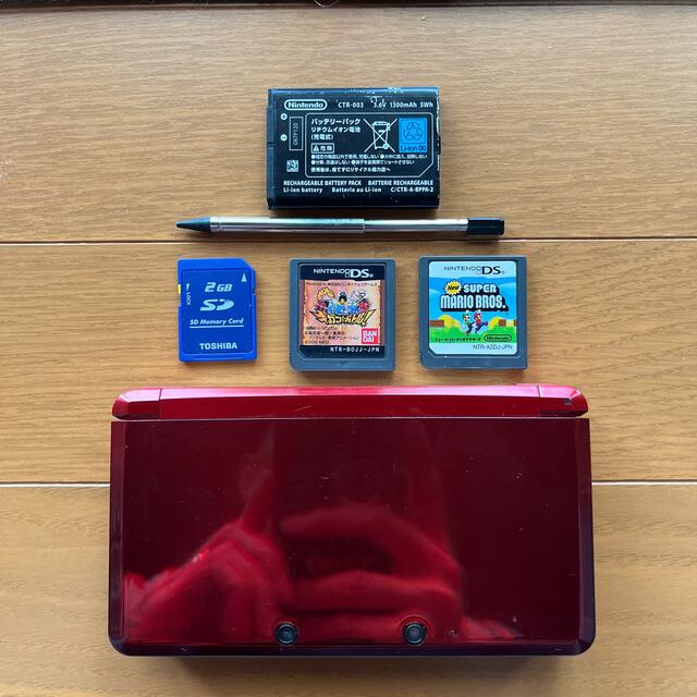 Nintendo 3DS   赤
