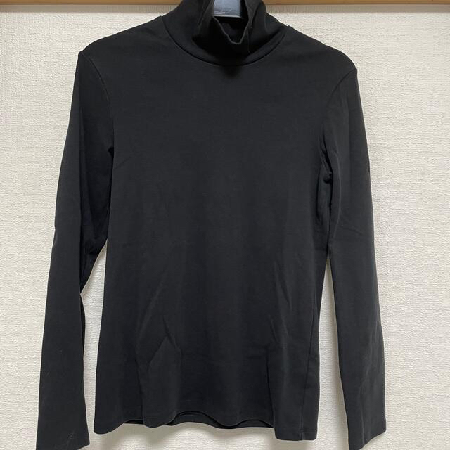 UNIQLO(ユニクロ)のuniqlo タートルネックt レディースのトップス(Tシャツ(長袖/七分))の商品写真