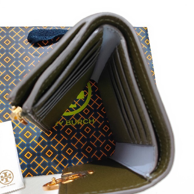 Tory Burch(トリーバーチ)の【専用出品】トリーバーチ ミラー フラップ ウォレット 折財布 グリーン レディースのファッション小物(財布)の商品写真