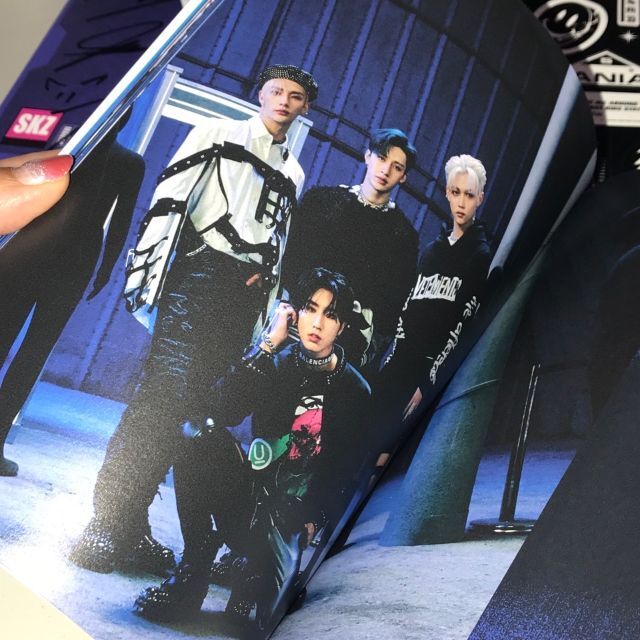 高い品質 Stray Kids 直筆サイン「GLITCH MODE」CD K-POP/アジア