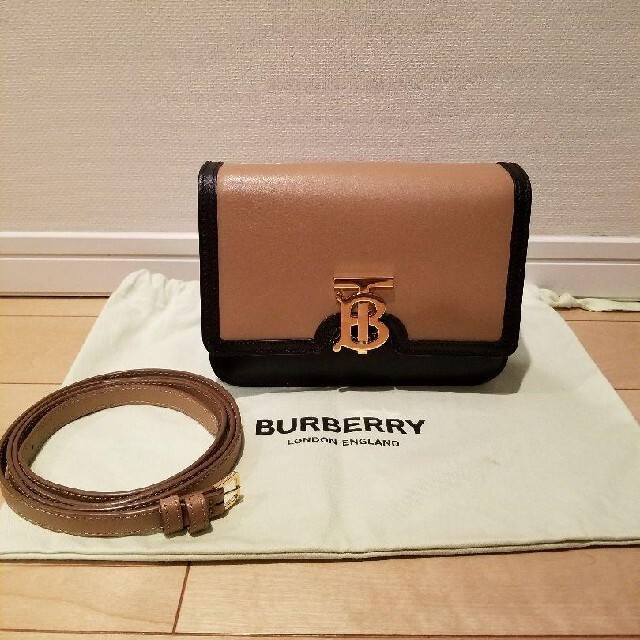 無料配達 BURBERRY - BURBERRY TB CELINE バーバリー バッグ ショルダー ハンドバッグ
