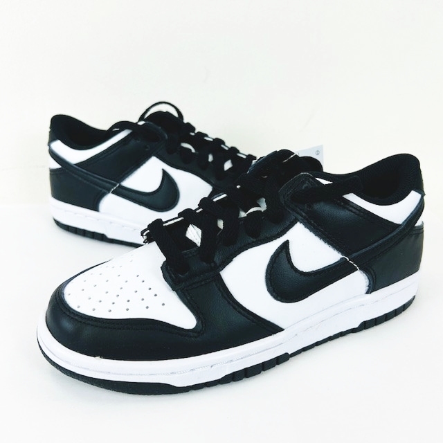 NIKE(ナイキ)のNIKE GS Dunk Low Retro White/Black 23cm  キッズ/ベビー/マタニティのキッズ靴/シューズ(15cm~)(その他)の商品写真