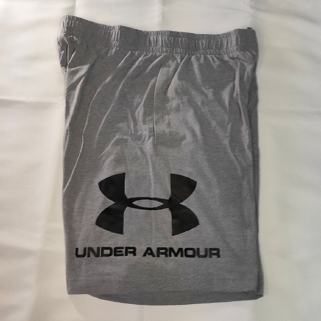 UNDER ARMOUR(アンダーアーマー)のphantom様専用アンダーアーマー ハーフパンツ 2枚セット メンズのパンツ(ショートパンツ)の商品写真