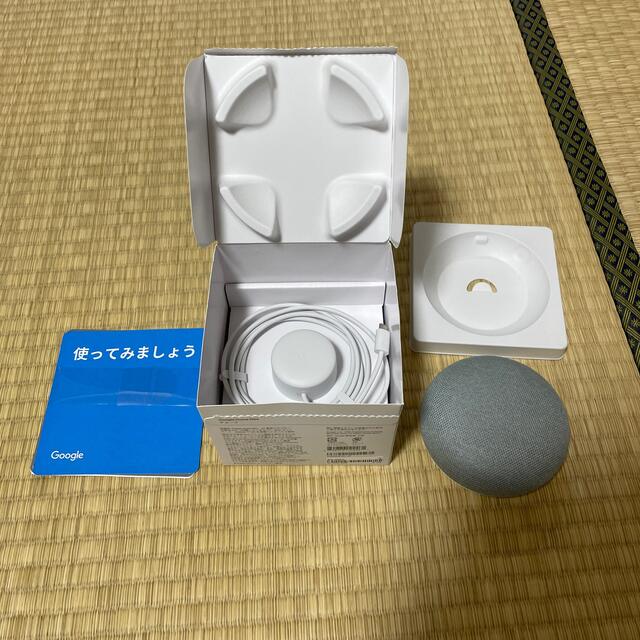 Google(グーグル)のGoogle Home mini チョーク GA00210-JP スマホ/家電/カメラのオーディオ機器(スピーカー)の商品写真