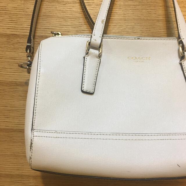 COACH(コーチ)のコーチ ハンドバッグ ショルダーバッグ　ホワイト レディースのバッグ(ショルダーバッグ)の商品写真