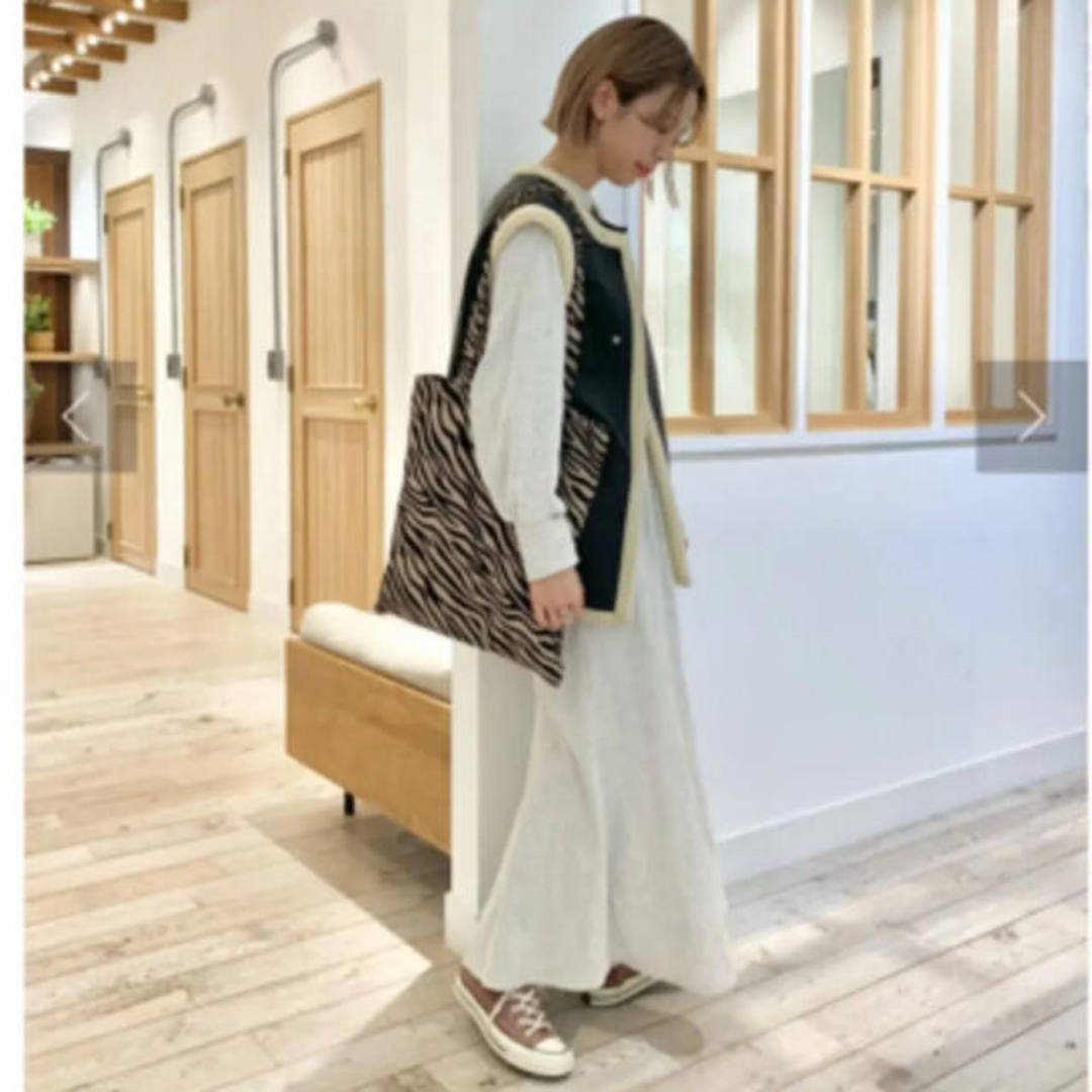 Kastane(カスタネ)のKastane  カットティアードマキシワンピース レディースのワンピース(ロングワンピース/マキシワンピース)の商品写真