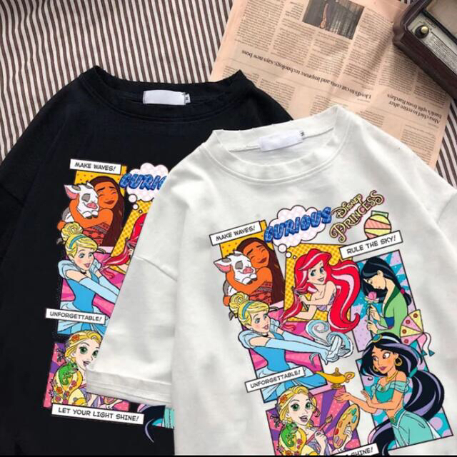 【新品】ディズニープリンセスTシャツ　BK レディースのトップス(Tシャツ(半袖/袖なし))の商品写真