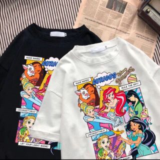 【新品】ディズニープリンセスTシャツ　BK(Tシャツ(半袖/袖なし))