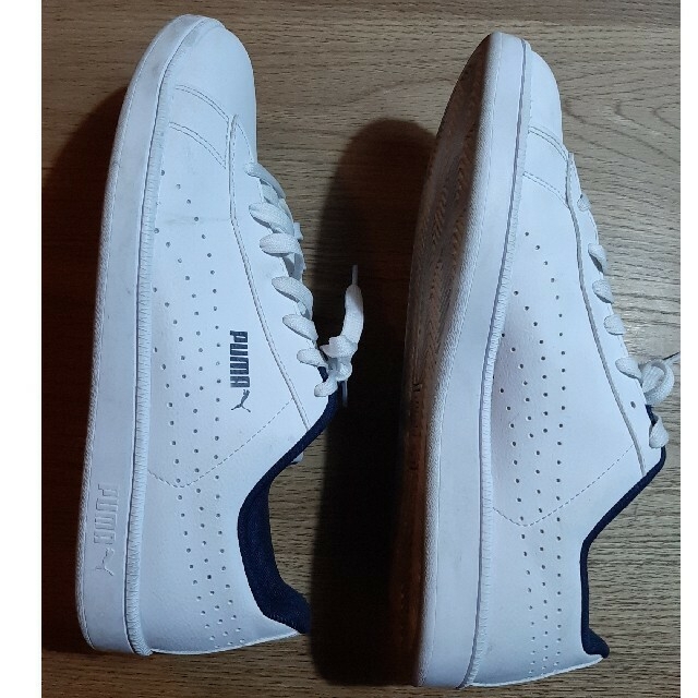 PUMA(プーマ)のpuma　スニーカー　白　27cm メンズの靴/シューズ(スニーカー)の商品写真