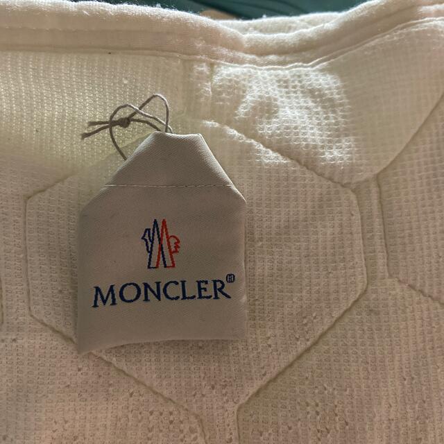 MONCLER(モンクレール)のモンクレール替えボタン メンズのジャケット/アウター(ダウンジャケット)の商品写真