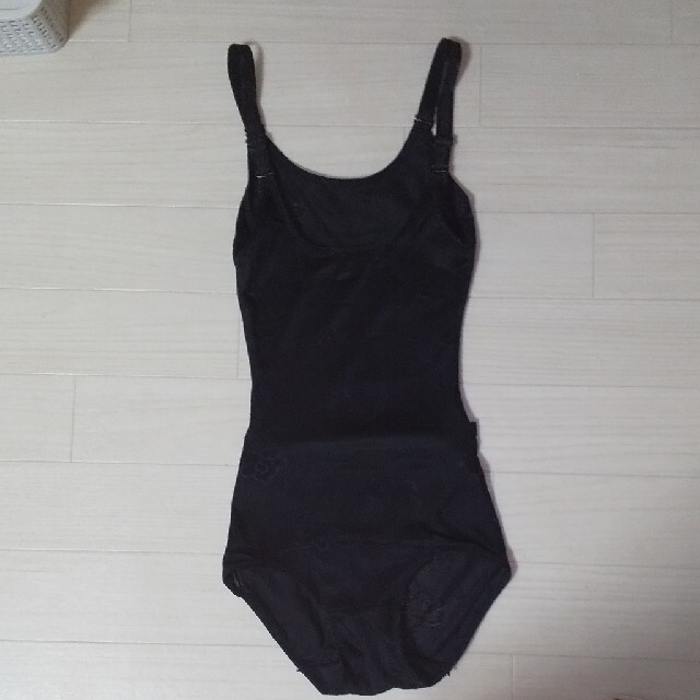 新品ボディースーツ(値下げ) www.termasbryant.com