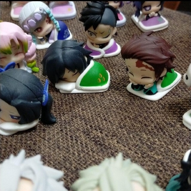 専用 鬼滅の刃 おねむたん  ガチャガチャ エンタメ/ホビーのおもちゃ/ぬいぐるみ(キャラクターグッズ)の商品写真