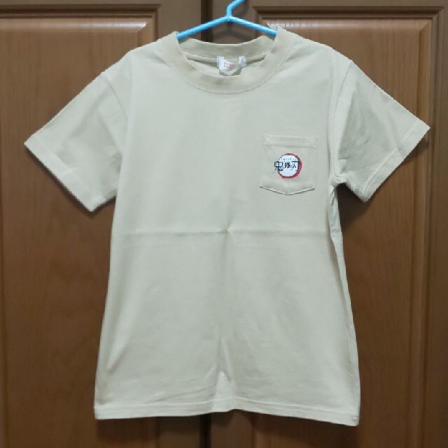 しまむら(シマムラ)のTシャツ 鬼滅の刃 キッズ/ベビー/マタニティのキッズ服男の子用(90cm~)(Tシャツ/カットソー)の商品写真