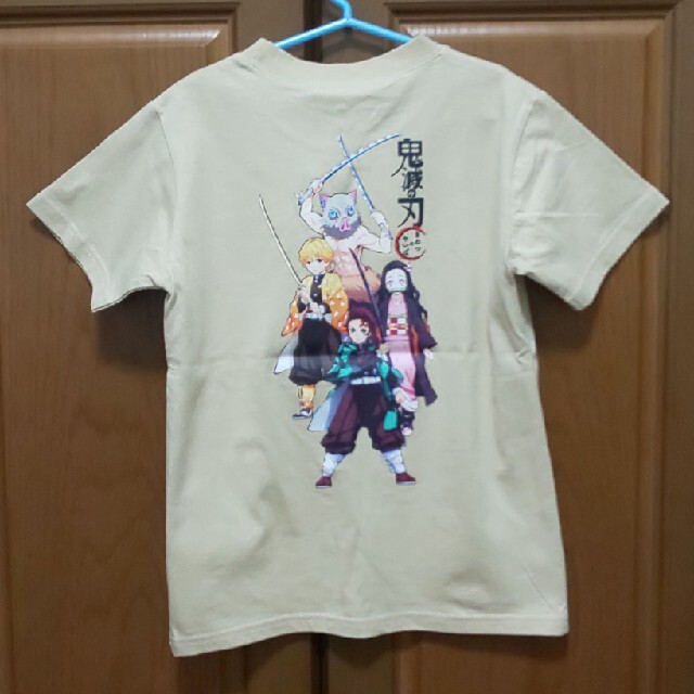 しまむら(シマムラ)のTシャツ 鬼滅の刃 キッズ/ベビー/マタニティのキッズ服男の子用(90cm~)(Tシャツ/カットソー)の商品写真