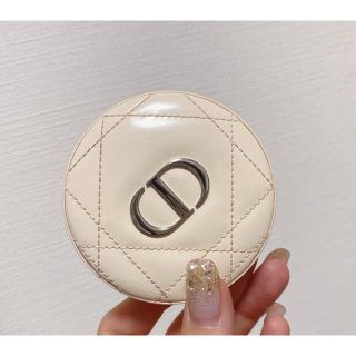 ディオール(Dior)のディオールスキン ミネラル ヌード ルミナイザー パウダー 02 ピンク グロウ(フェイスパウダー)