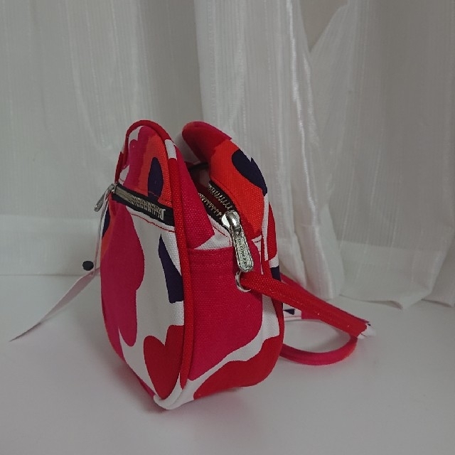 marimekko(マリメッコ)のマリメッコ　Pieni Unikko Liia ショルダーバッグ　ポシェット レディースのバッグ(ショルダーバッグ)の商品写真