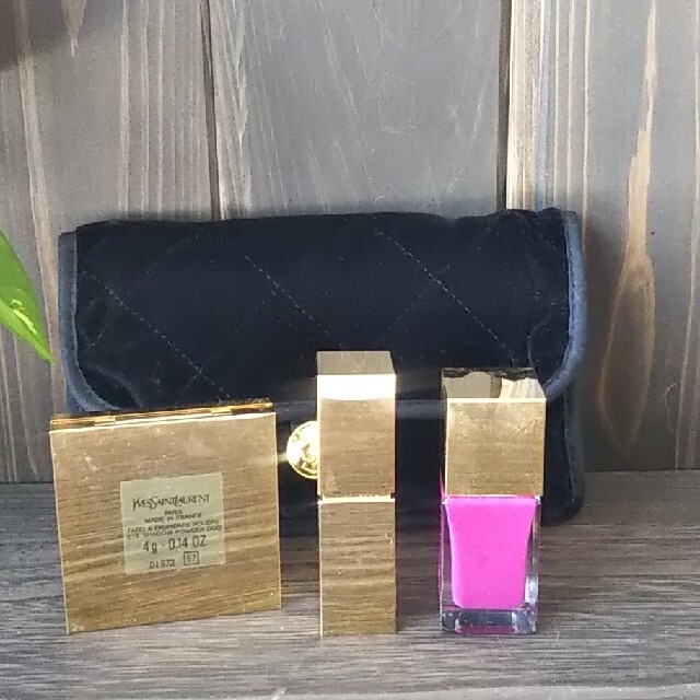 Yves Saint Laurent Beaute(イヴサンローランボーテ)のイヴサンローラン YSL コスメセット 未使用品 コスメ/美容のキット/セット(コフレ/メイクアップセット)の商品写真