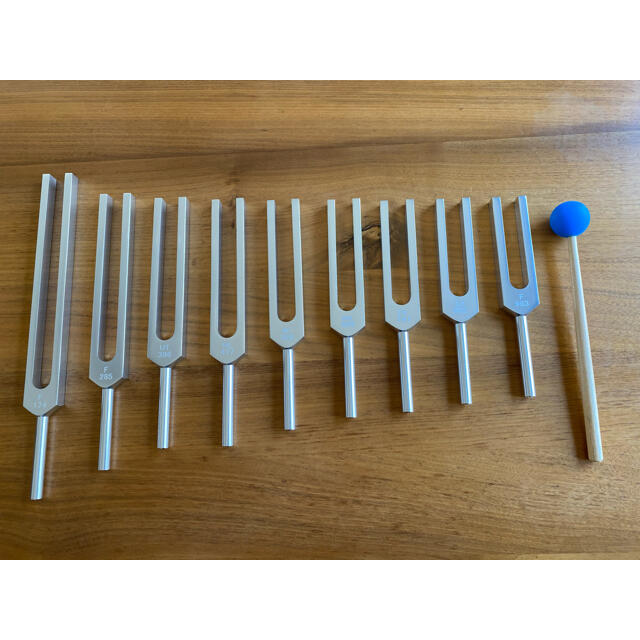 新品 音叉 ソルフェジオ周波数 9本セット 7つのチャクラ 瞑想 新品 音叉 ソルフェジオ周波数 9本セット 7つのチャクラ 瞑想