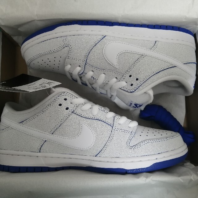 スニーカーNIKE DUNK LOW SB GAME ROYAL PORCELAIN