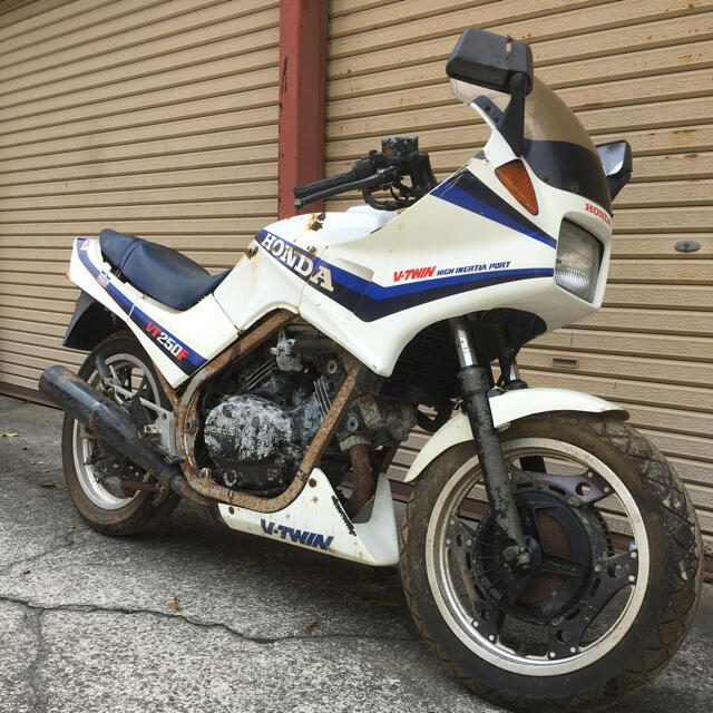 ホンダ　VT250FE    書類付レストアベース車