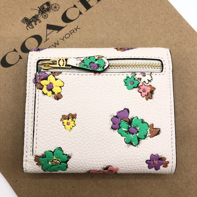 COACH(コーチ)の【COACH☆新作】希少！ウィン スモール ウォレット！フローラル！ホワイト！ レディースのファッション小物(財布)の商品写真