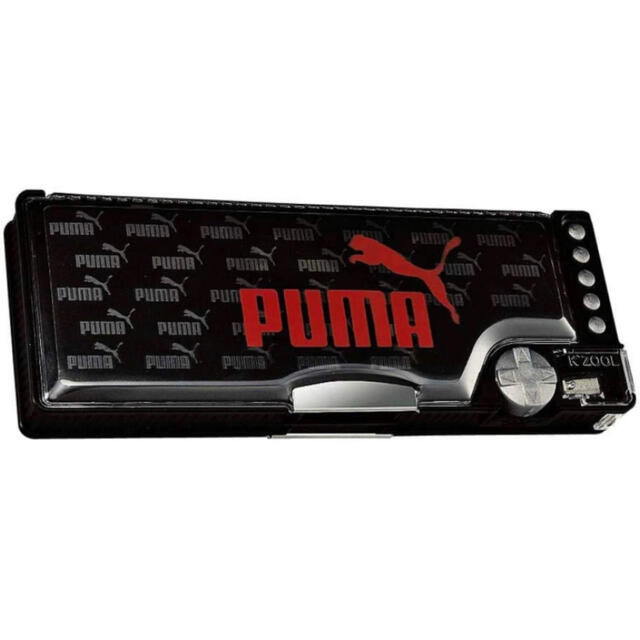 PUMA(プーマ)の新品 プーマ 筆箱 筆入 ケズール 黒 2ドア 両開き インテリア/住まい/日用品の文房具(ペンケース/筆箱)の商品写真