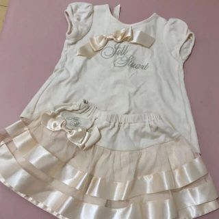 ジルスチュアートニューヨーク(JILLSTUART NEWYORK)のジルスチュアート　ベージュ　セットアップ　80センチ(Ｔシャツ)