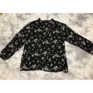 グローブ(grove)の花柄シフォンブラウス　ブラック(シャツ/ブラウス(長袖/七分))