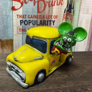 【廃盤商品/レア】レジン製 RATFINK ラットフィンク 車形フィギュア 灰皿(アメコミ)