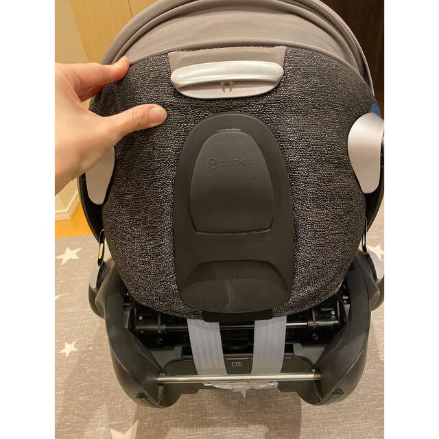 cybex(サイベックス)のちゃんゆー様専用、超美品サイベックス チャイルドシート クラウドZ  キッズ/ベビー/マタニティの外出/移動用品(自動車用チャイルドシート本体)の商品写真