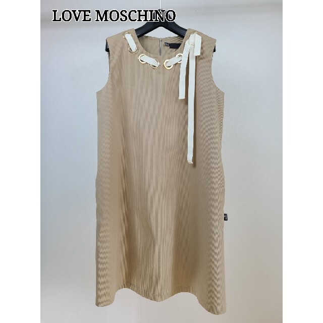 美品 love Moschino ストレッチコットンワンピース