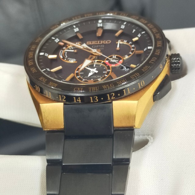 最終値下げ❗★極上美品★アストロンSBXB126 エグゼクティブライン　黒×金 メンズの時計(腕時計(アナログ))の商品写真