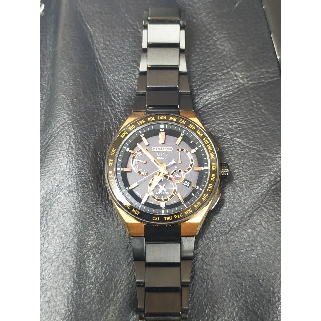 最終値下げ❗★極上美品★アストロンSBXB126 エグゼクティブライン　黒×金 メンズの時計(腕時計(アナログ))の商品写真