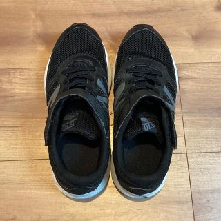 ニューバランス(New Balance)のニューバランス　スニーカー　キッズ　24㎝　黒(スニーカー)