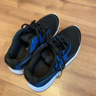 プーマ(PUMA)のPUMA プーマ　スニーカー22.5㎝　キッズ(スニーカー)