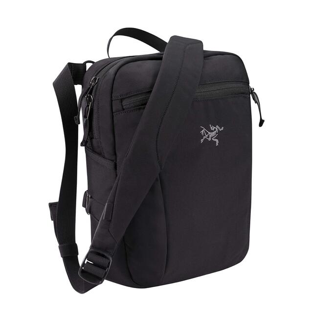 【美品】 ARC`TERYX Slingblade 4 ShoulderBag