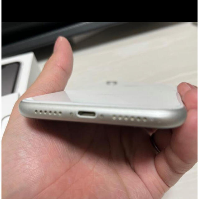 iPhoneXR 128G SIMフリー美品 4