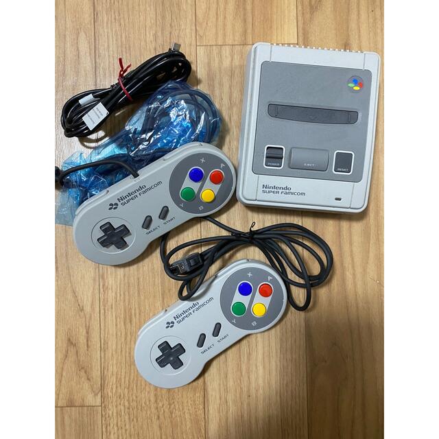 任天堂(ニンテンドウ)のニンテンドー/スーパーファミコンクラシックミニ エンタメ/ホビーのゲームソフト/ゲーム機本体(家庭用ゲーム機本体)の商品写真