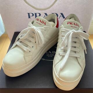 PRADA  レザースニーカー　白 スニーカー 靴 メンズ 最安値クラス