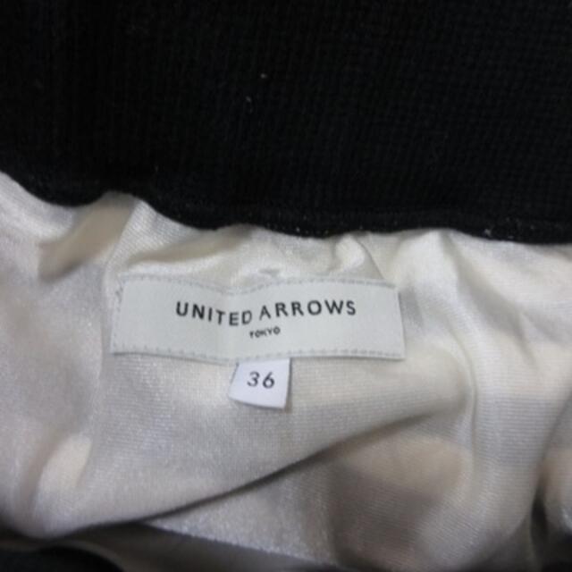 UNITED ARROWS(ユナイテッドアローズ)のユナイテッドアローズ タイトスカート ひざ丈 ボーダー 36 黒 白  レディースのスカート(ひざ丈スカート)の商品写真